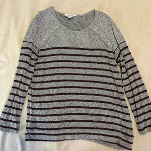 Market & Spruce Charcoal Knit Top